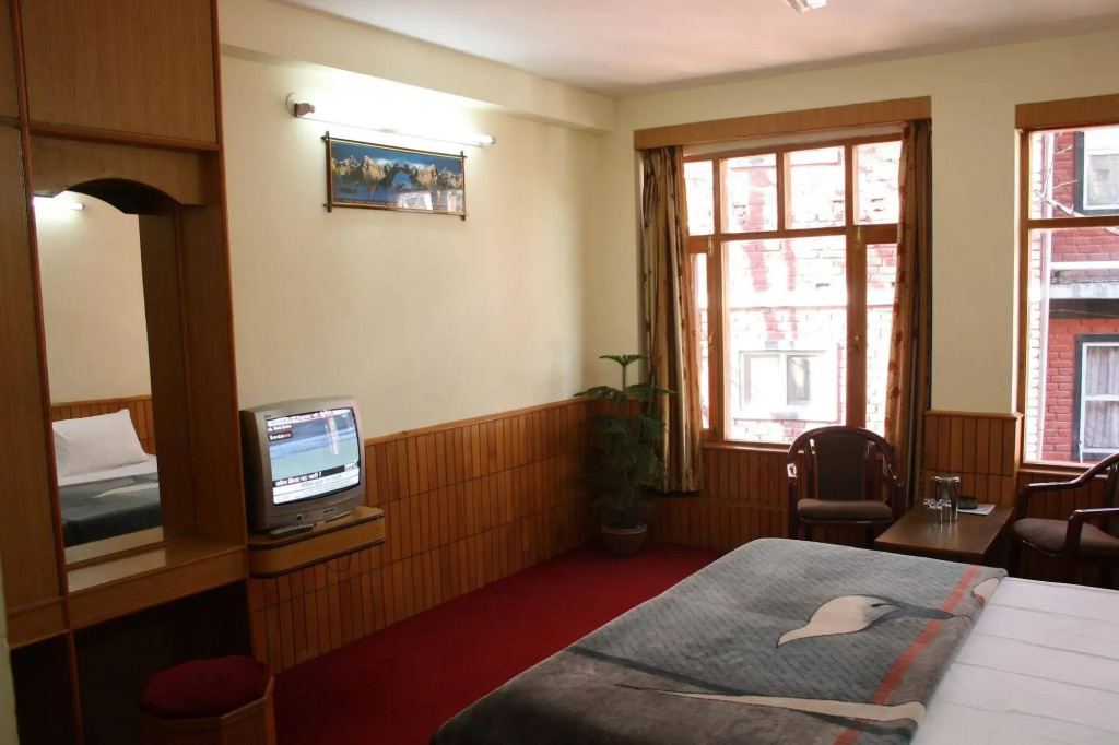 Hotel New Adarsh