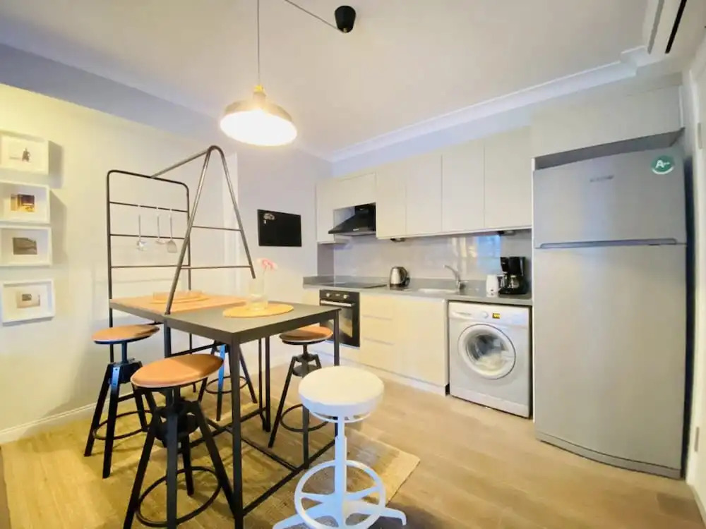 Missafir Central and Refreshing Flat in Beyoglu
