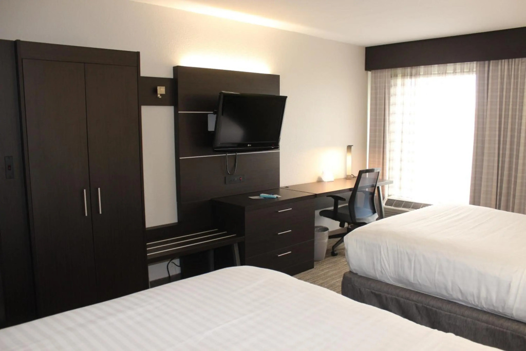 Holiday Inn Express & Suites Troy by IHG