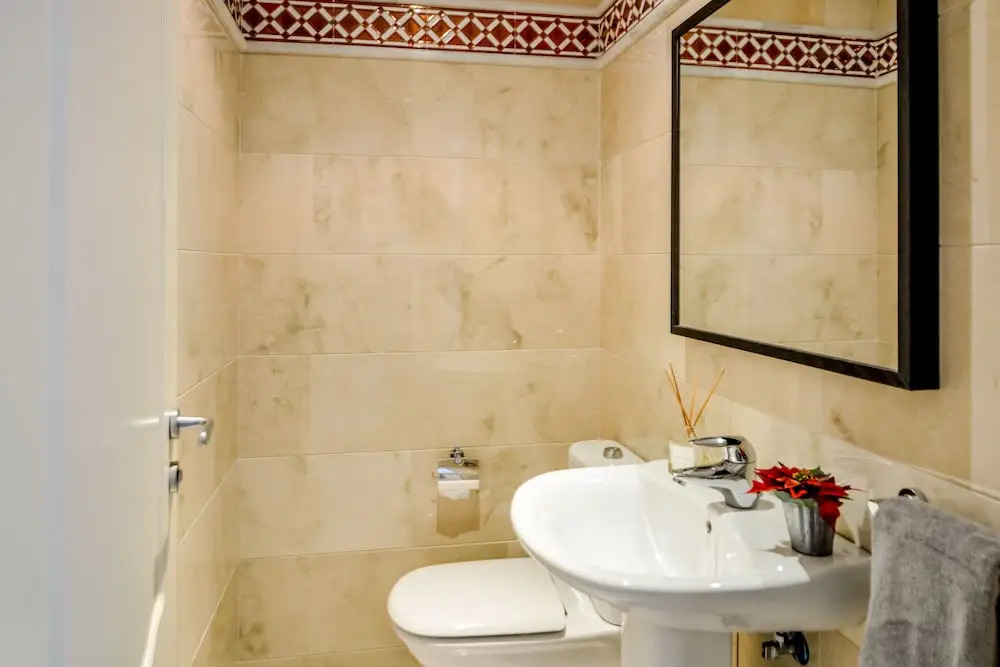 FA-Fab 2 bedroom apt in and outdoor pool