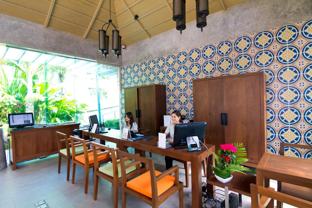 Ramaburin Resort Patong - Walking distance to the Beach