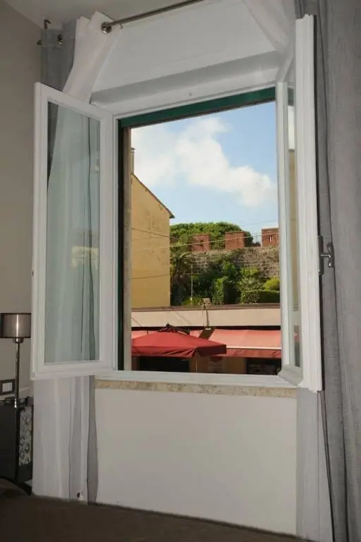 Pisa Lodge BB Hostel