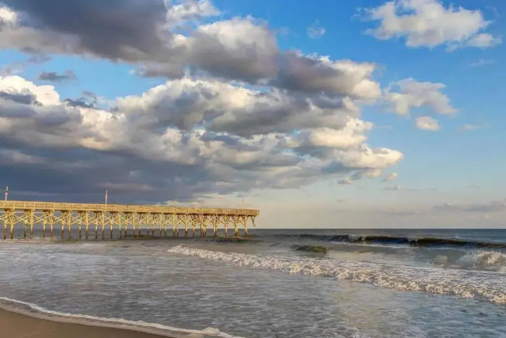 *OCEANFRONT*Tons of AMENITIES*Compass Cove*S107