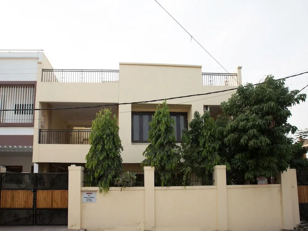 OYO 10077 Indrapuri