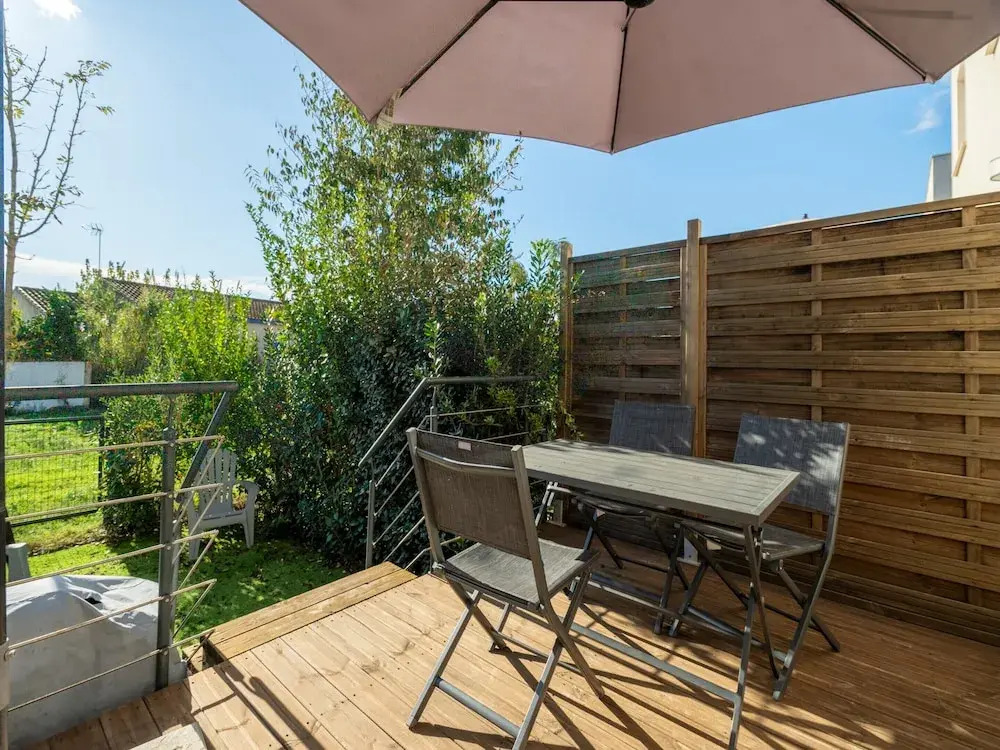 Bright Villa Stay in Serignan