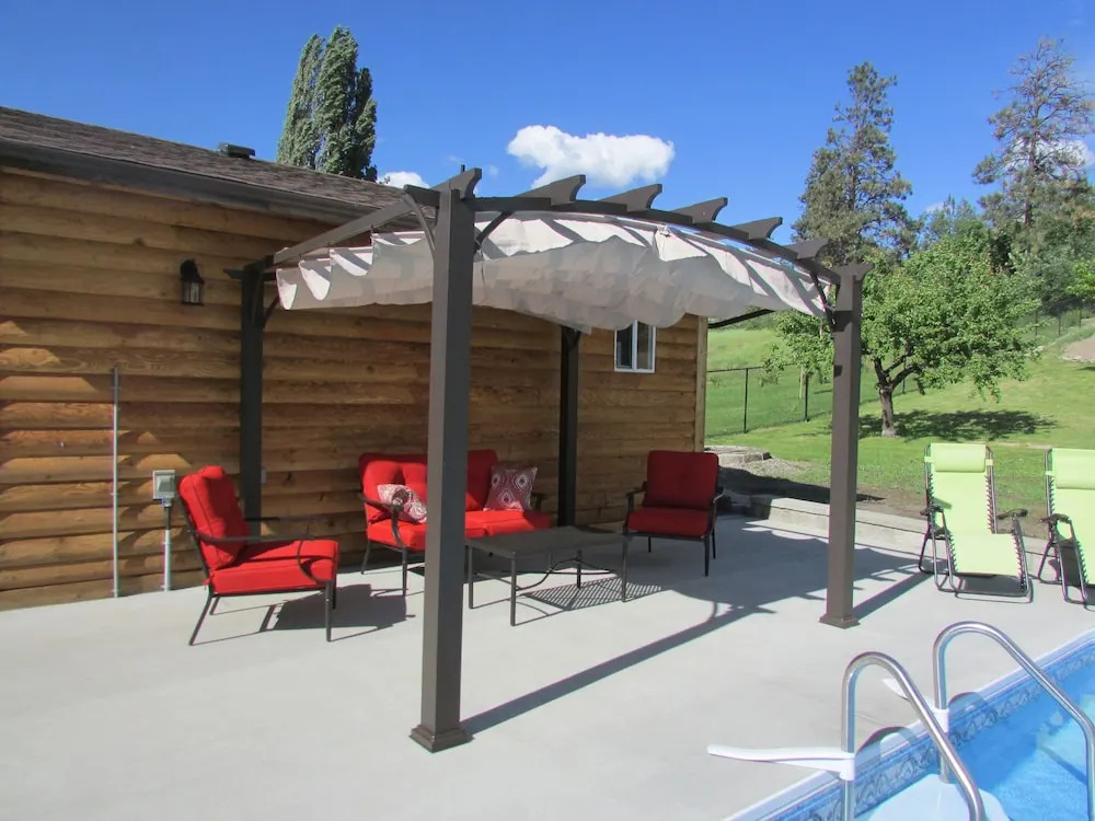 Chef's House Okanagan by Elevate Rooms