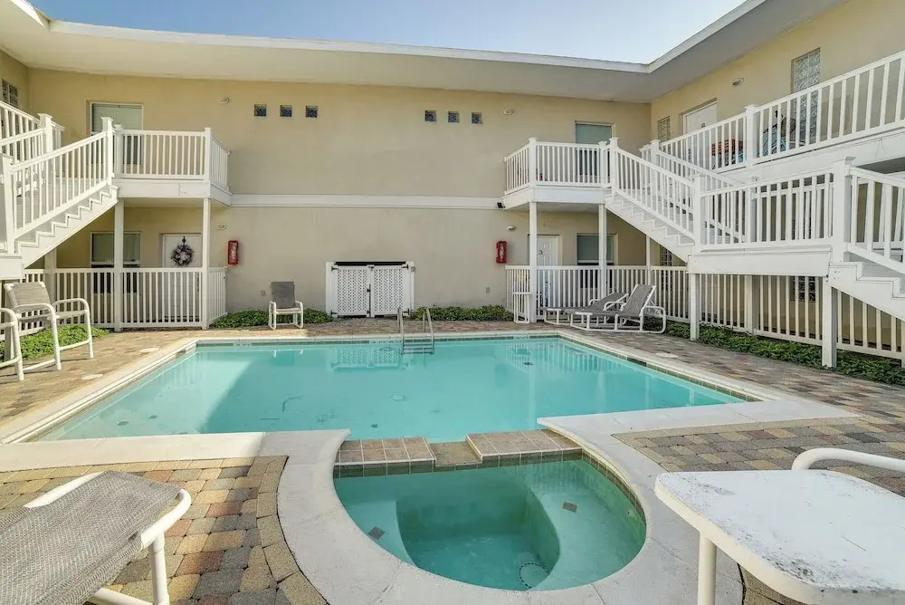 Modern Island Condo w/ Pool: Steps to the Beach!