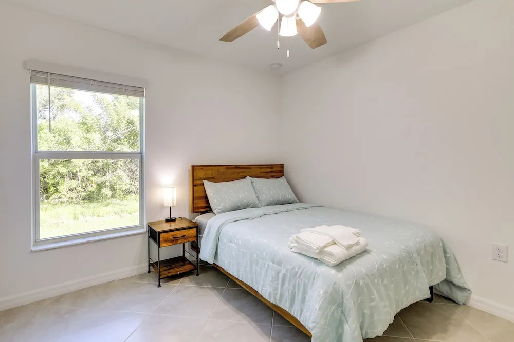 Airy Port Charlotte Home w/ Smart TV Near Beaches!