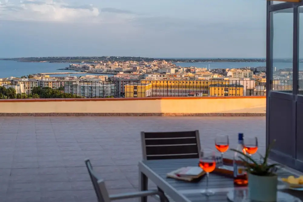La Terrazza Di Siracusa - Roomy And Bright Flat