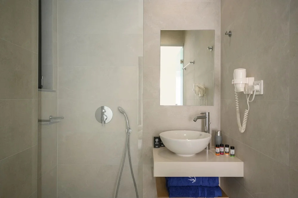 Athina Suites Luxury Suites Near The Sea Platanias