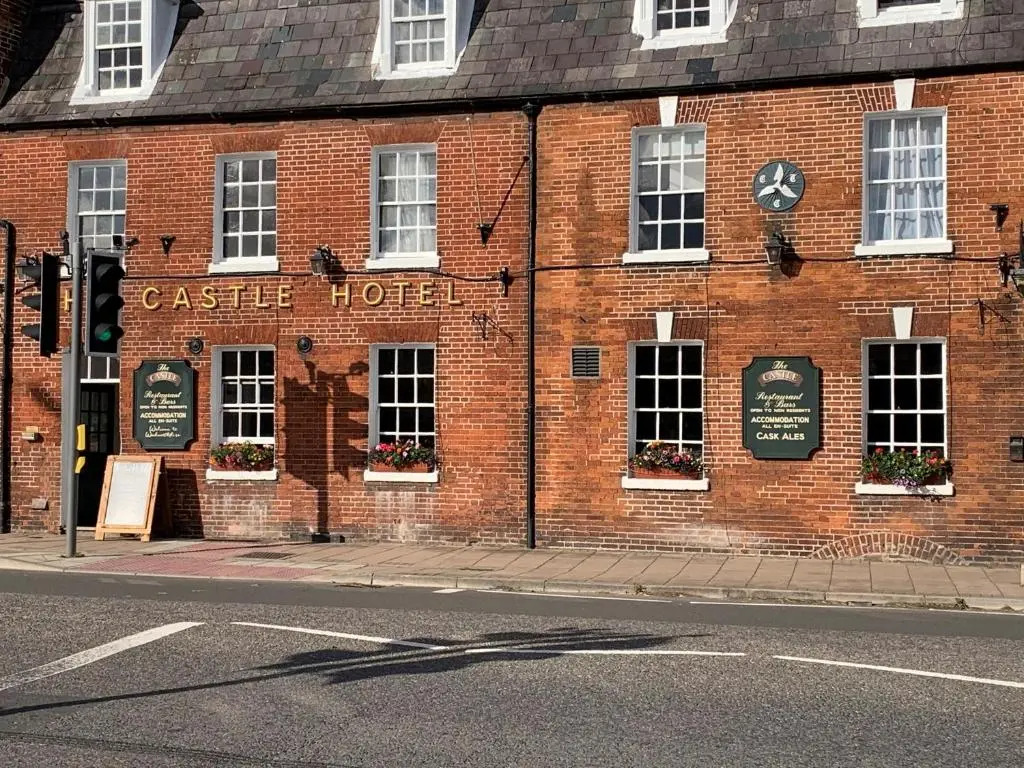 Castle Hotel