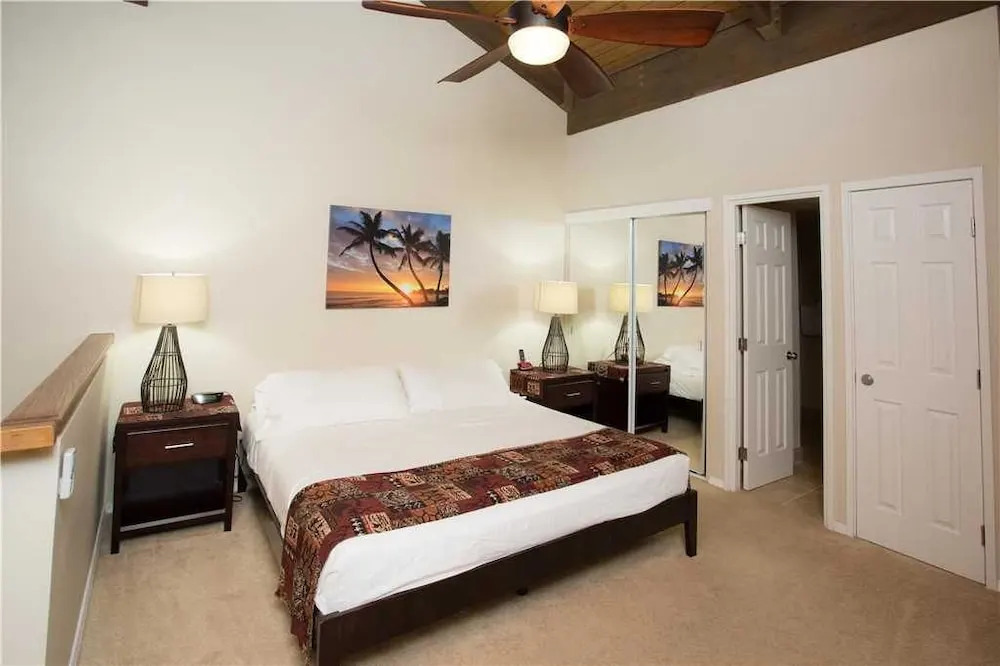 Kamaole Sands 2406 - Two Bedroom Condo with Ocean View