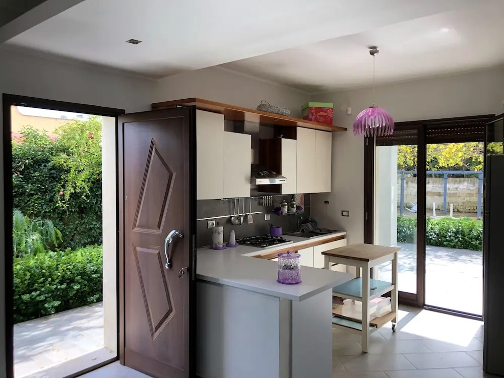 House With 3 Bedrooms In Arenella With Enclosed Garden And Wifi 100 M From The Beach