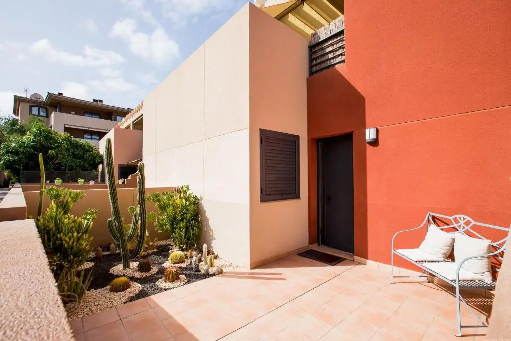 GO2TENERIFE Apart'Tera Solarium, Terraces, Swimming pools & Parking