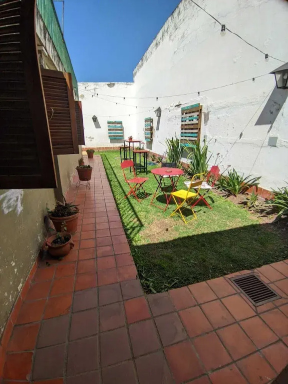 HOSTAL TILIAN