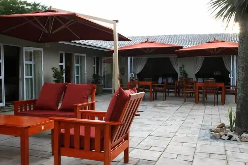 Flying Falcon Guesthouse