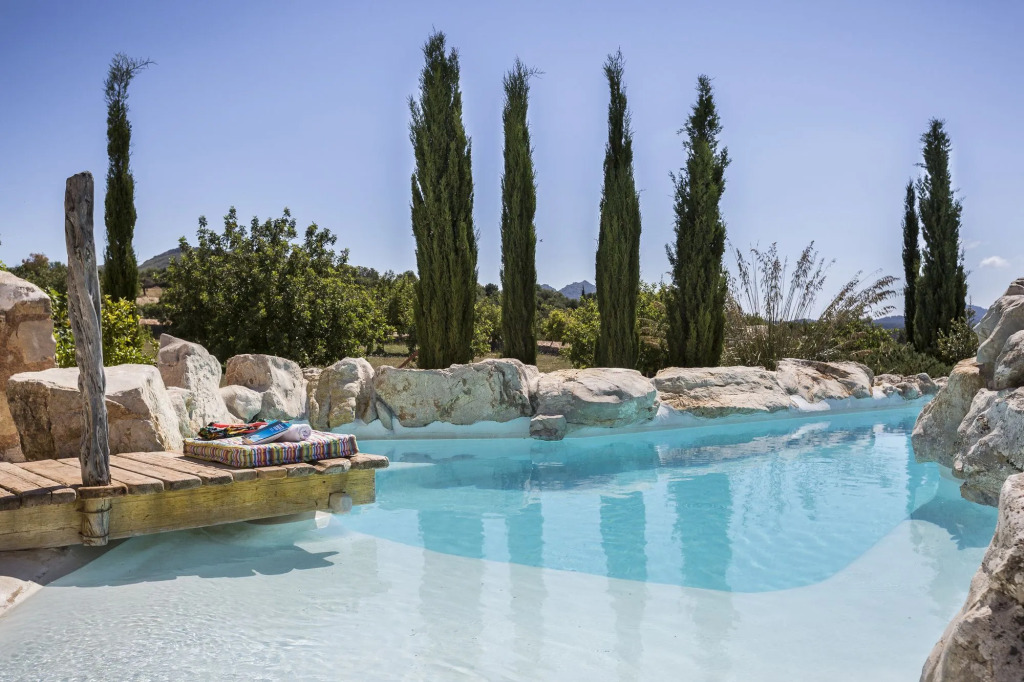 Residence by G Villa Calicant