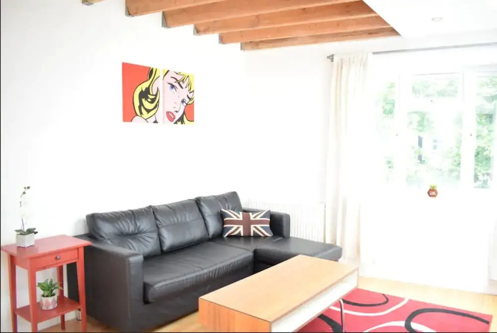 Spacious 2 Bedroom Apartment in Trendy Dalston