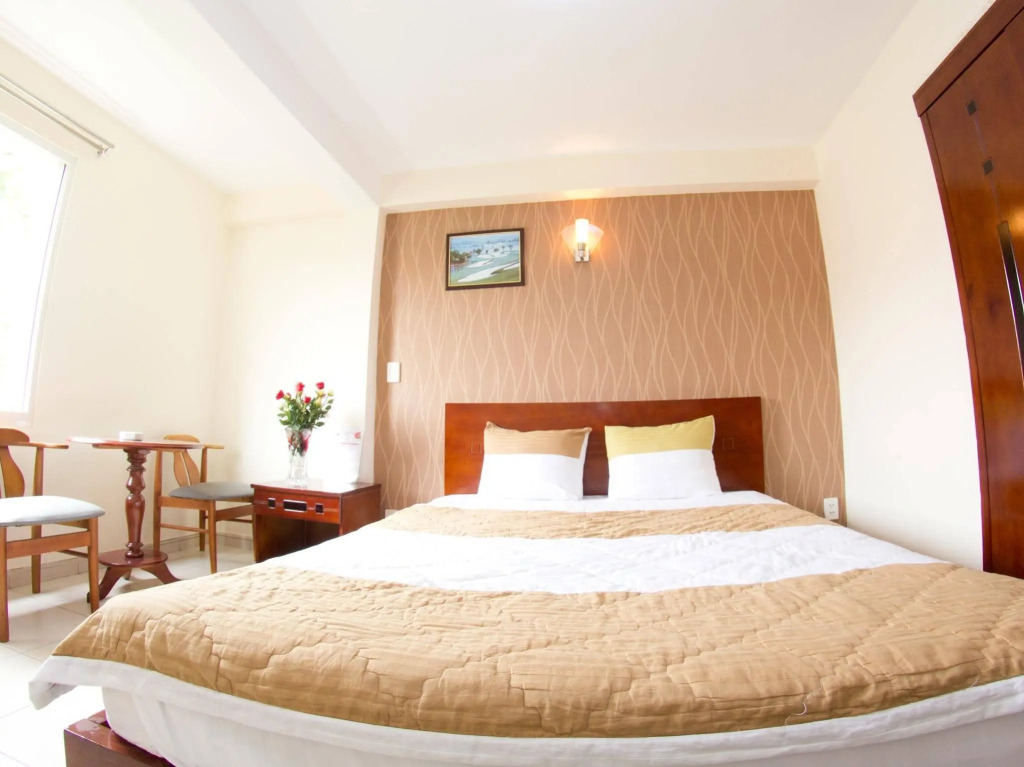 Phong Lan Hotel
