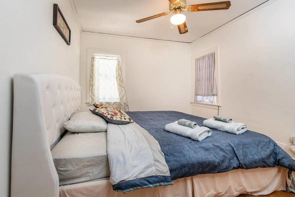 Charming 2bed House in Koreatown