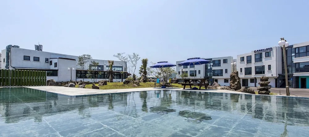 Baengnok Town
