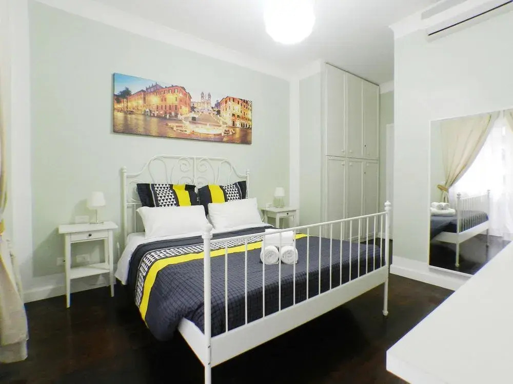 Longhi Holidays House
