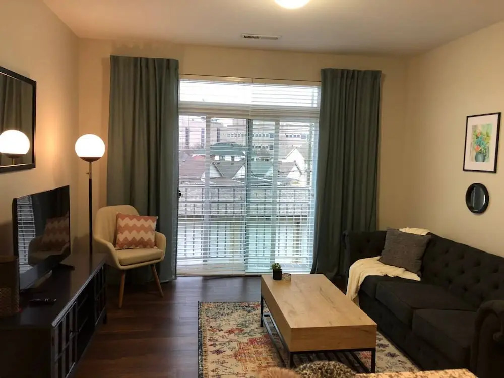 Retro 1BR In Fountain Square
