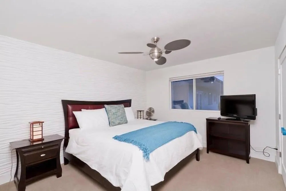Old School By Signature Vacation Rentals