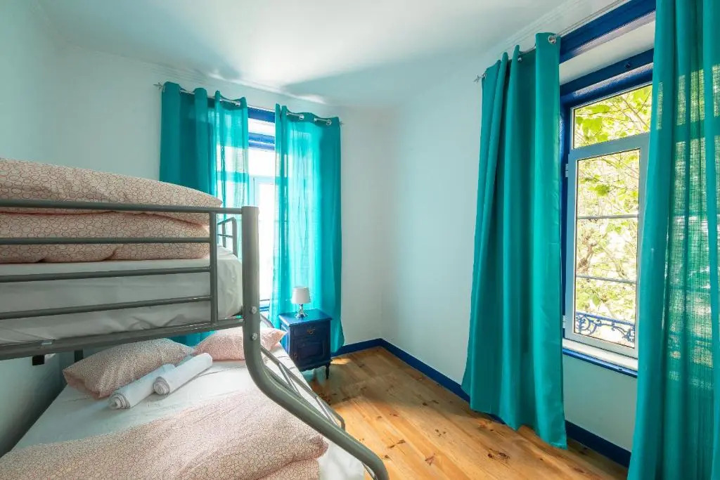 Help Yourself Hostels - Parede