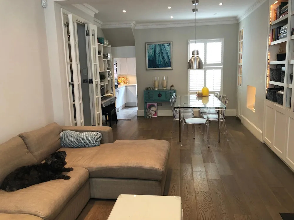 Spacious 5 Bedroom House in Chelsea London