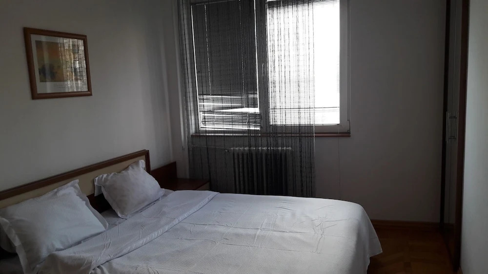 Km 0 Deluxe Apartment Old Town