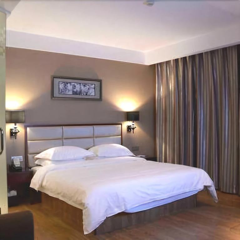 Degas Hotel