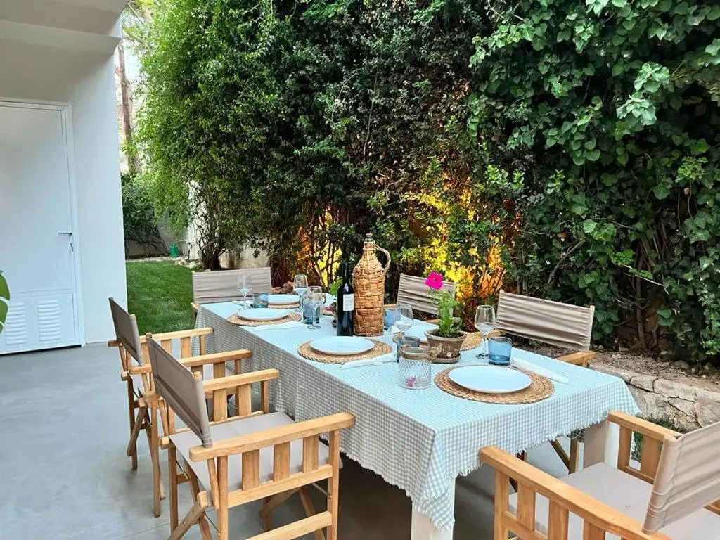 Saronida Boutique Villa Private Pool, Sea views, Lovely Gardens & Roof Terrace
