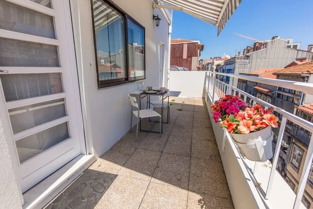 Porto Haven - Terrace Penthouse Downtown with AC
