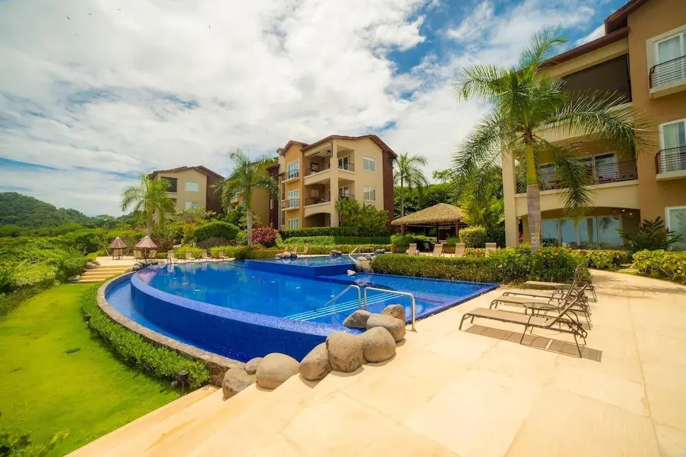 Miramar 6A 3 Bedr 3 Bath Ocean View