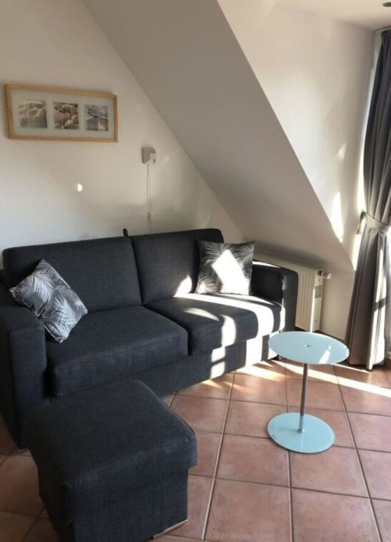 Bi de Kark Modern Retreat