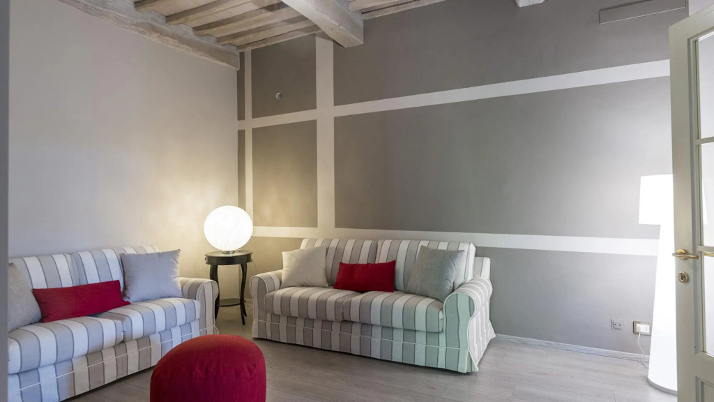 Finestra Su Siena 16, Emma Villas