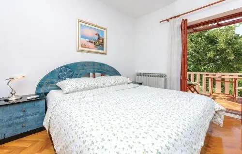 Awesome Home In Zaton Veliki