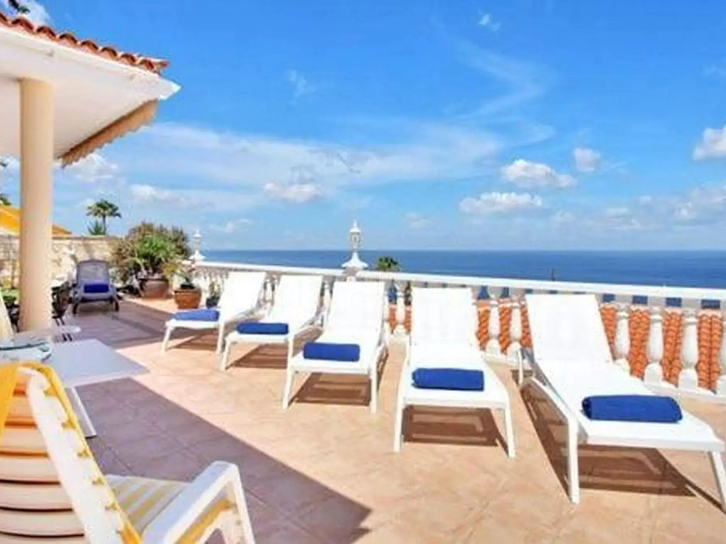 Premium holiday home in Santiago del Teide with pool