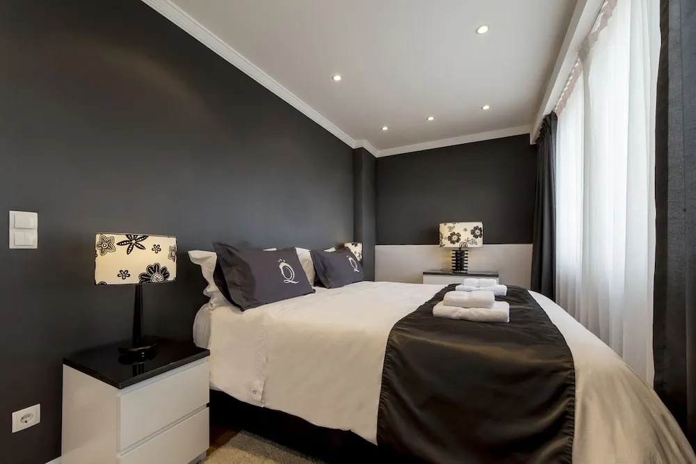 The Queen Luxury Apartments - Villa Fiorita