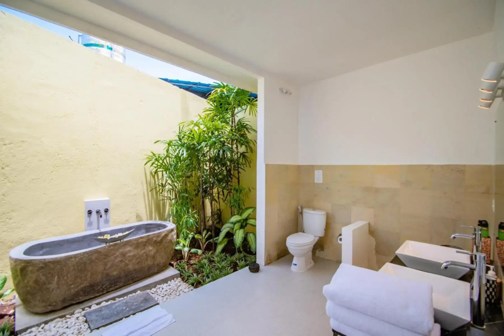 Villa Sitara, Sitara Villa Group