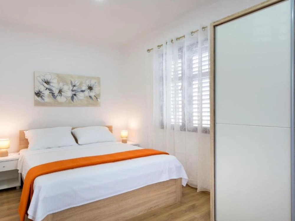 Stone Haven Apartment