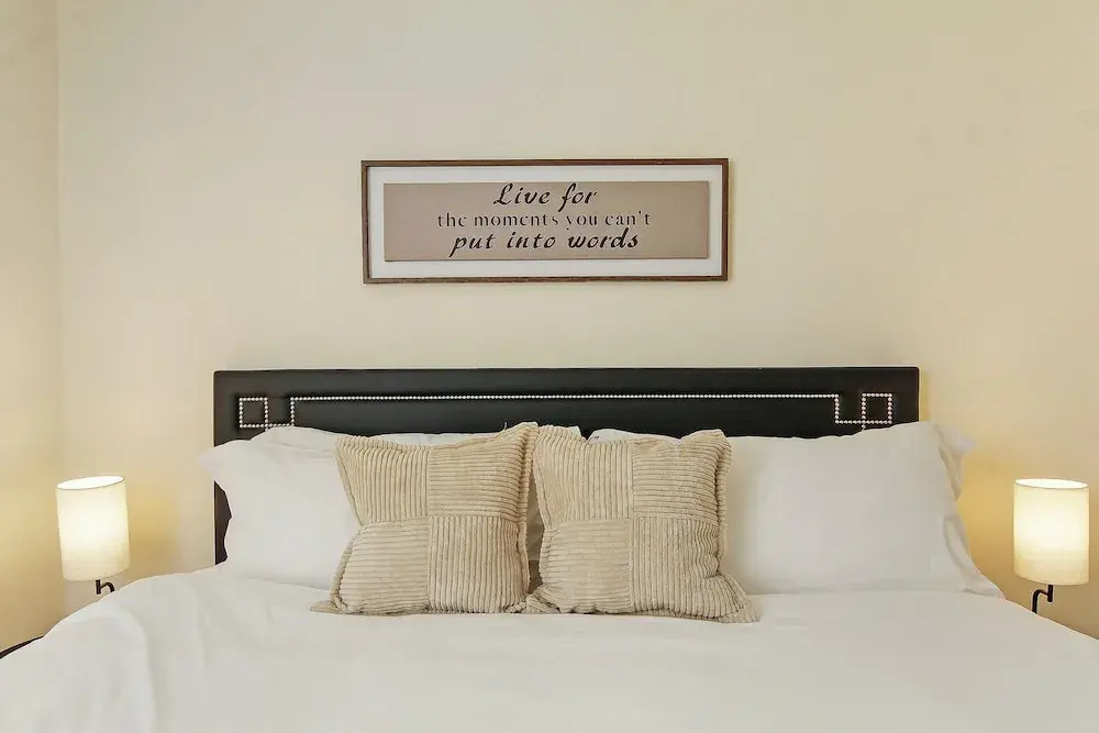 Cozy & Inviting 2BR - Sunnyside 3F