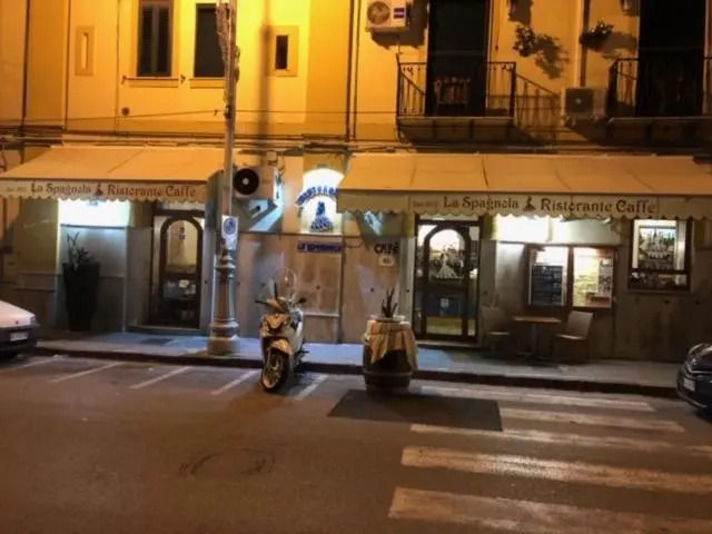 B&B Blu Infinito