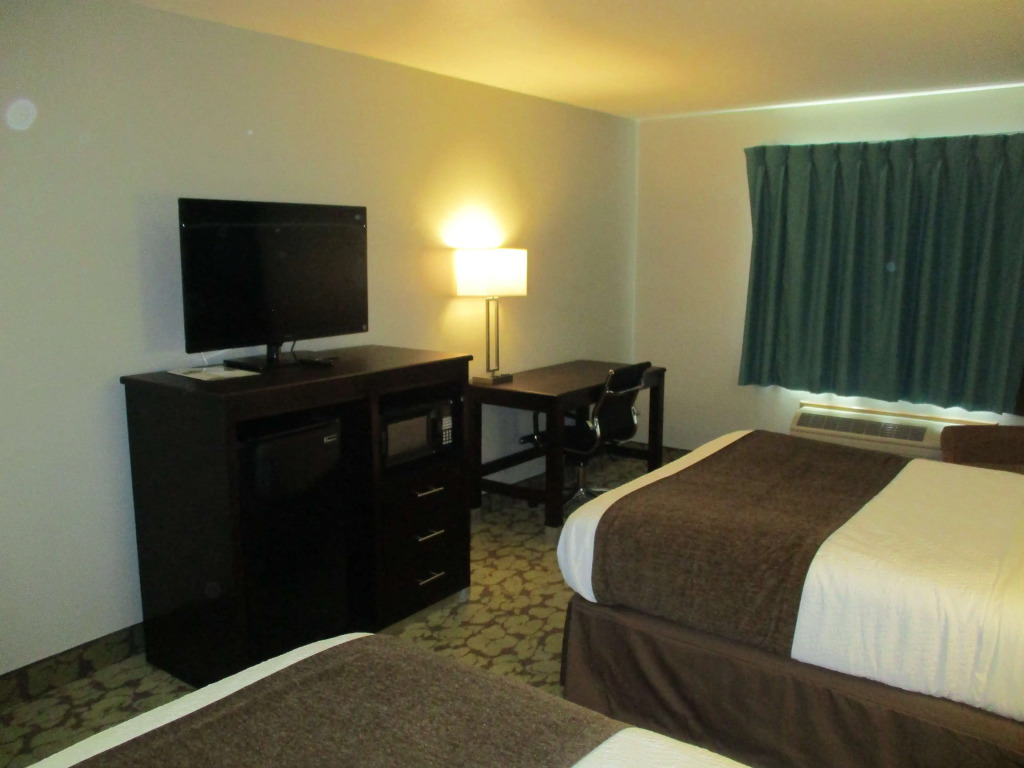 SureStay Plus Hotel by Best Western Bettendorf