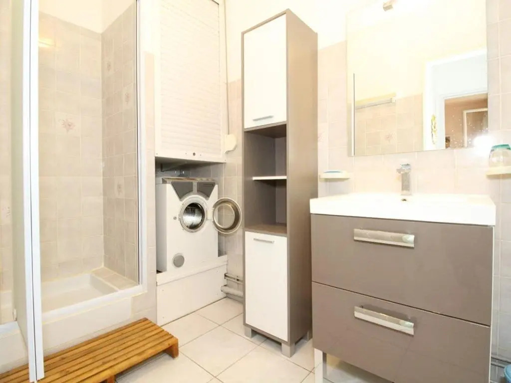 Appartement Balaruc-les-Bains, 2 pièces, 4 personnes - FR-1-553-93