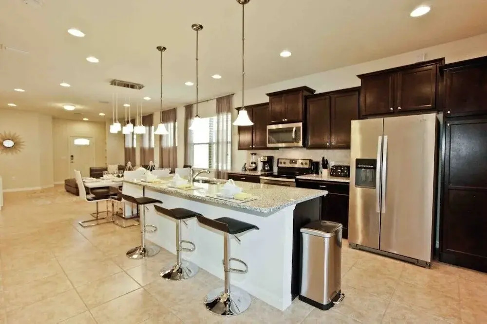 Luxury 5 Bedroom Private Pool IHR 1019