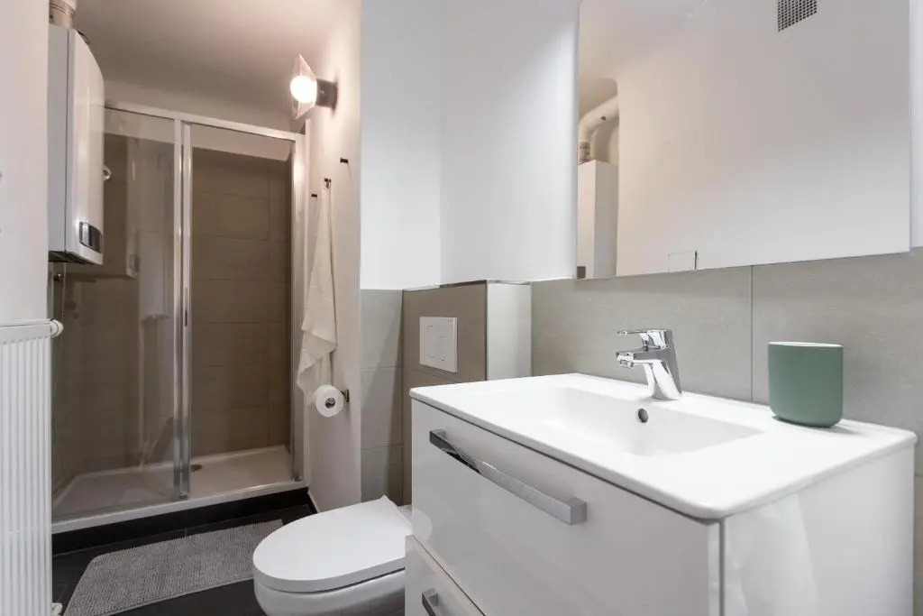Stylish 1BR 1Bath Vienna Downtown Unbeatable Location