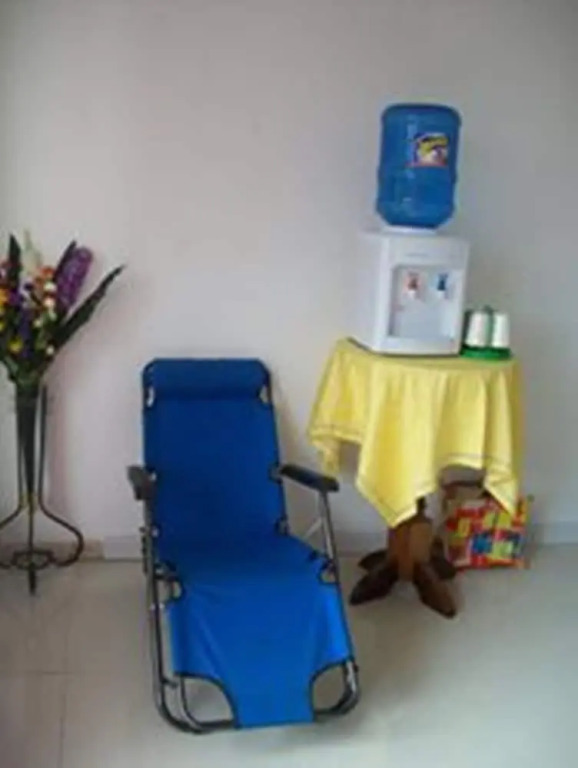 Charm Guest House - Hostel