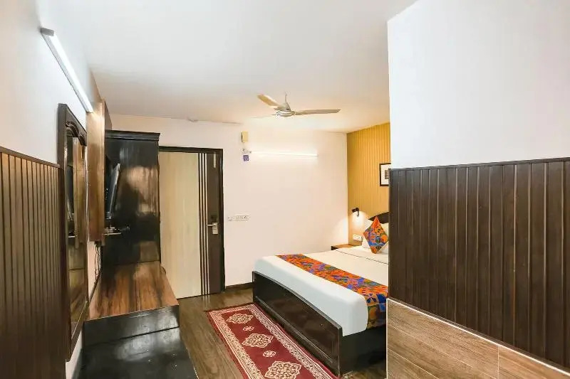 Treebo Trip Sentinel Suites